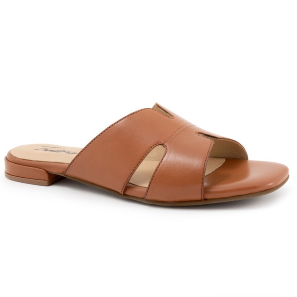 Trotters Nell Leather Slide Sandal